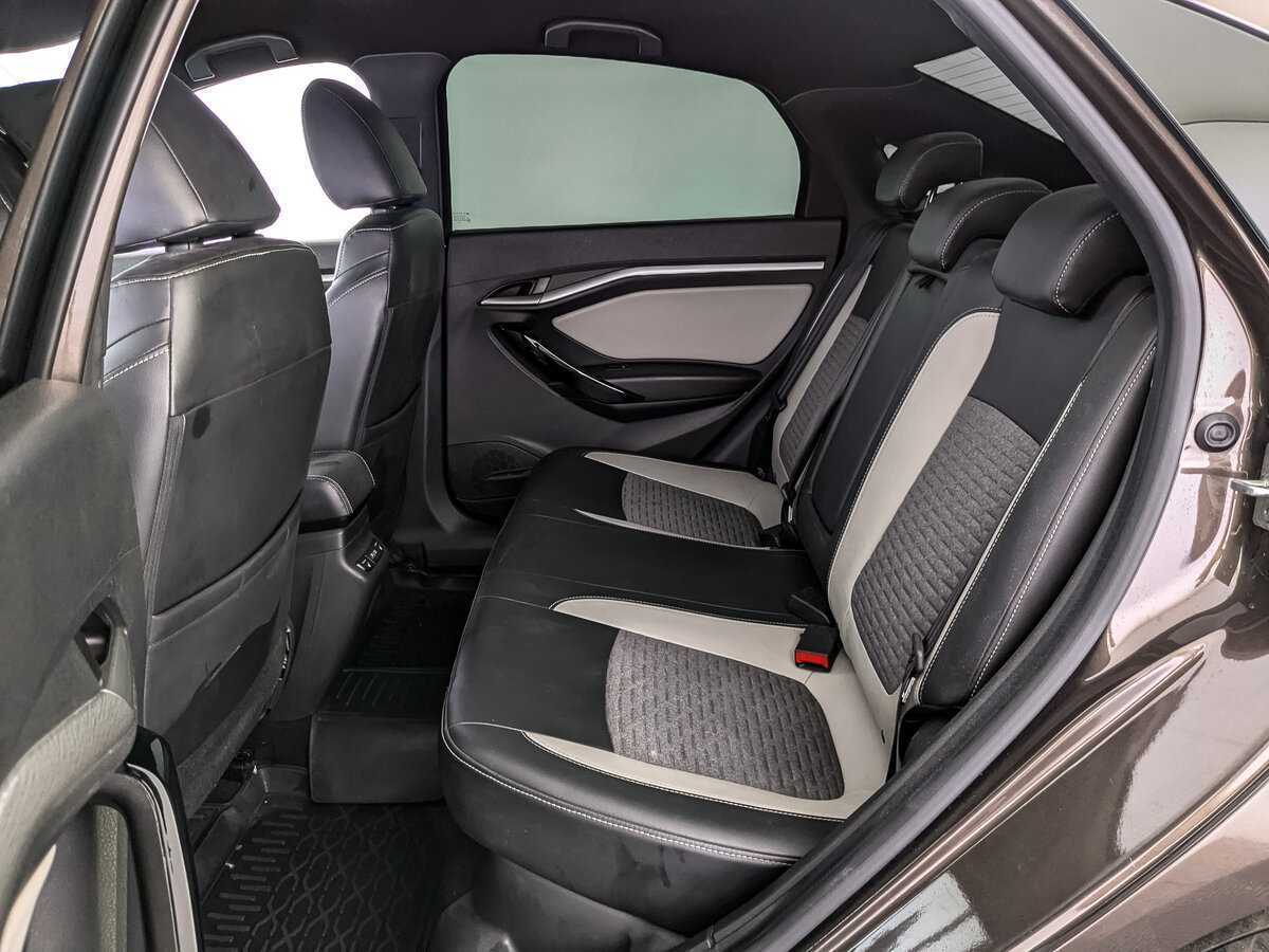 Купить Lada (ВАЗ) Vesta с пробегом. Фото: #12