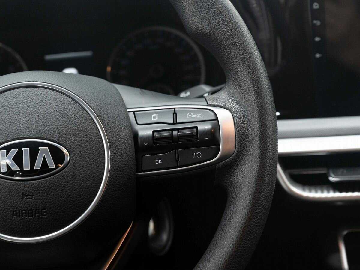 Купить Kia K5 с пробегом. Фото: #17