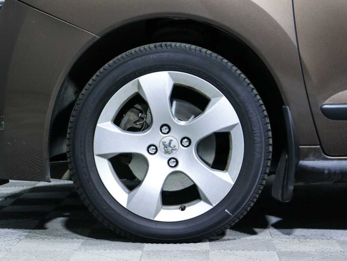 Купить Peugeot 3008 с пробегом. Фото: #14