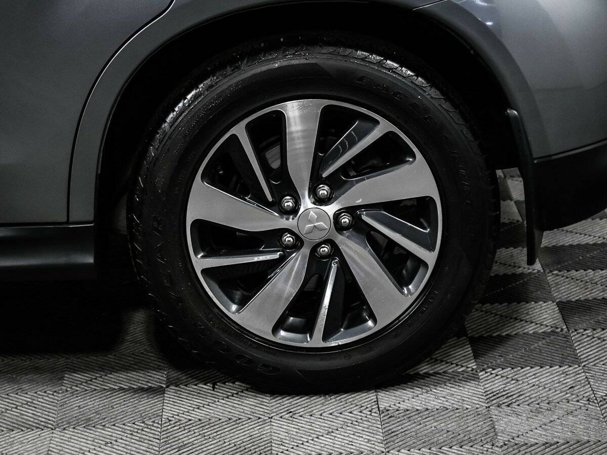 Купить Mitsubishi ASX с пробегом. Фото: #13