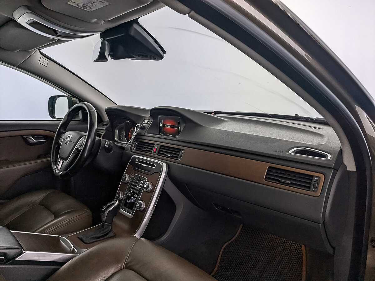 Купить Volvo XC70 с пробегом. Фото: #12