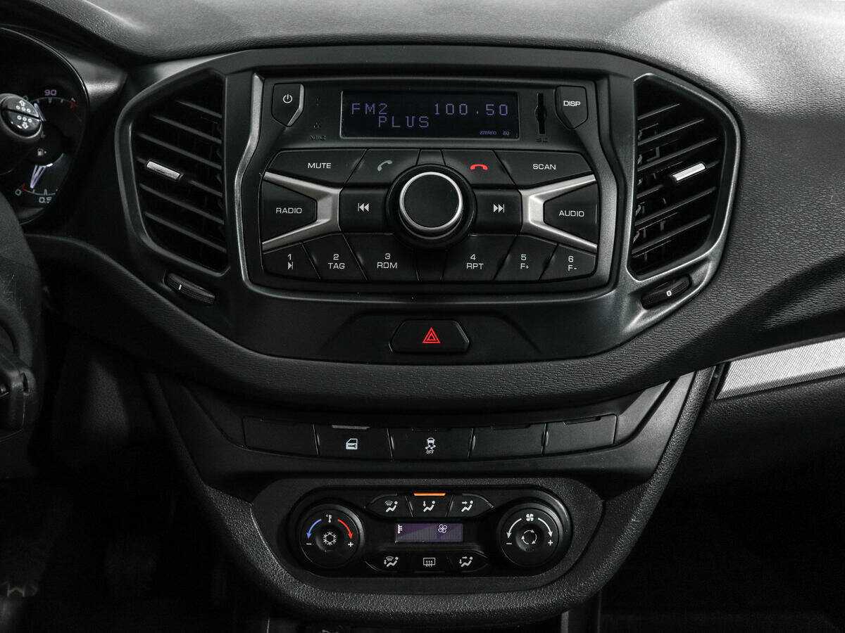 Купить Lada (ВАЗ) Vesta с пробегом. Фото: #10