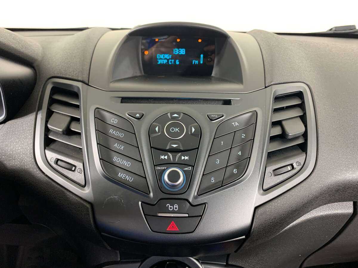 Купить Ford Fiesta с пробегом. Фото: #15