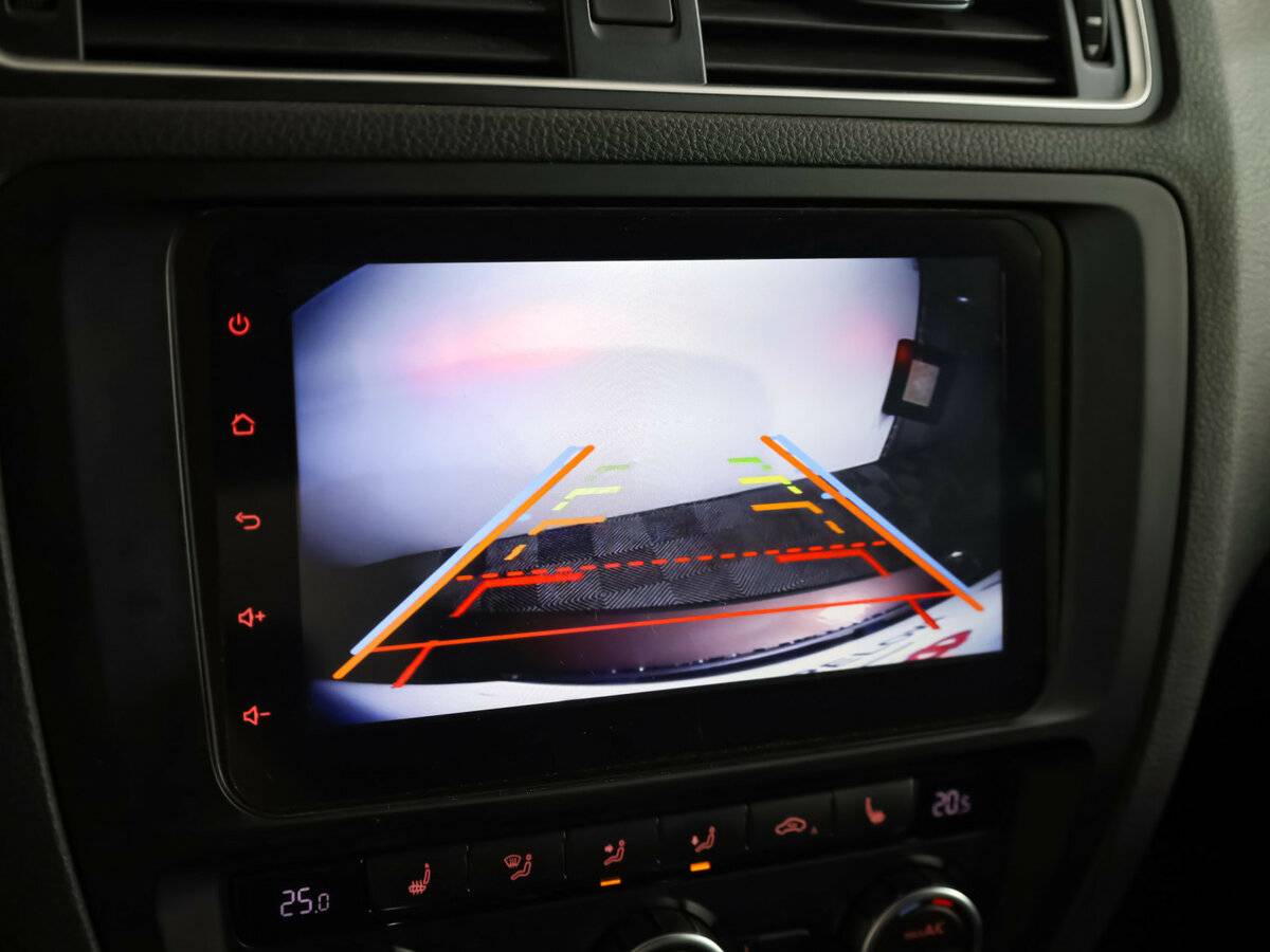 Купить Volkswagen Jetta с пробегом. Фото: #13