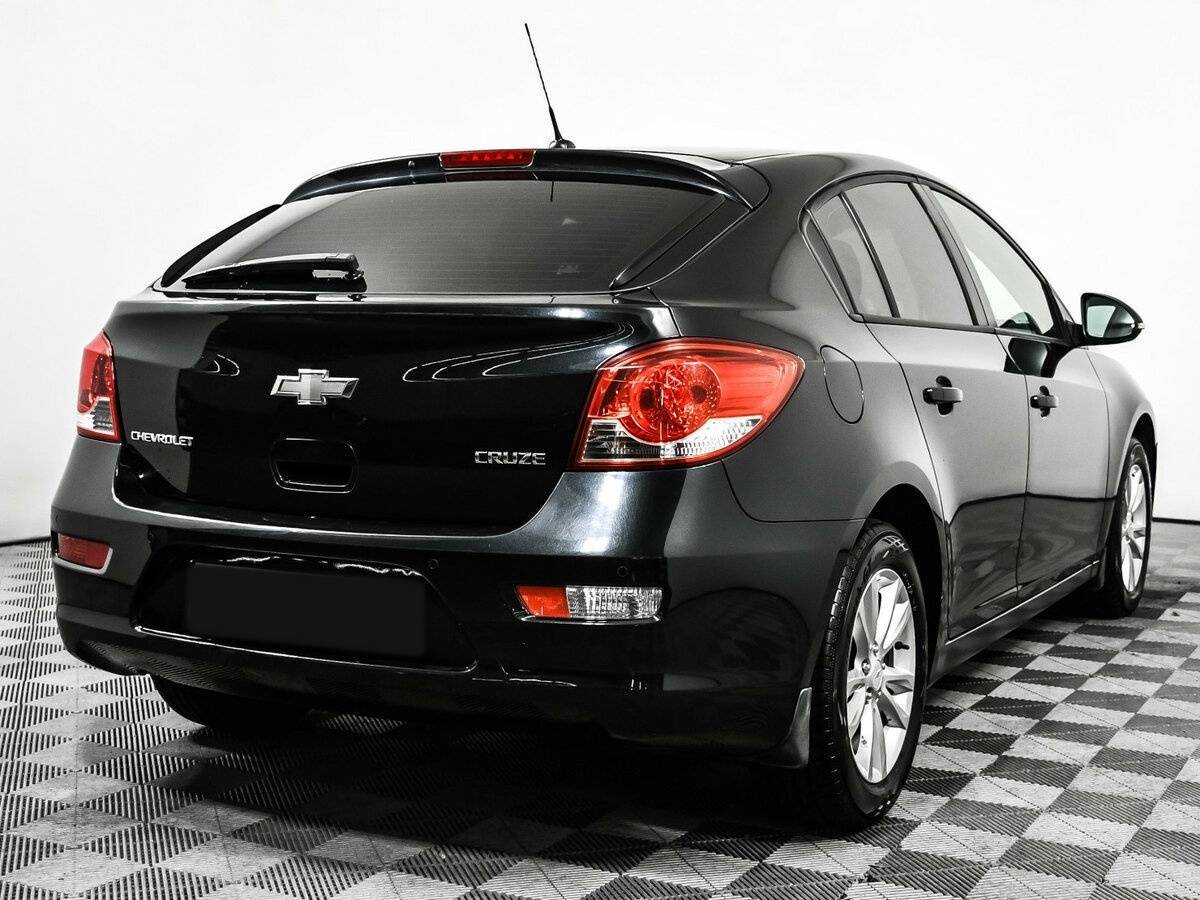 Купить Chevrolet Cruze с пробегом. Фото: #4
