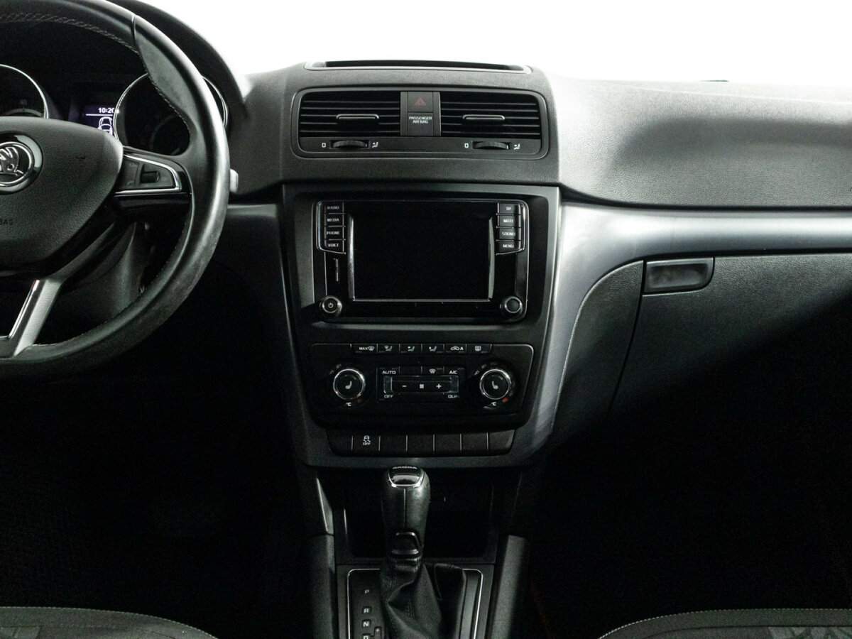 Купить Skoda Yeti с пробегом. Фото: #10