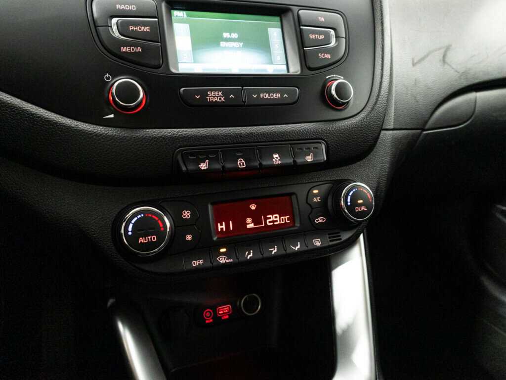 Купить Kia Ceed с пробегом. Фото: #14