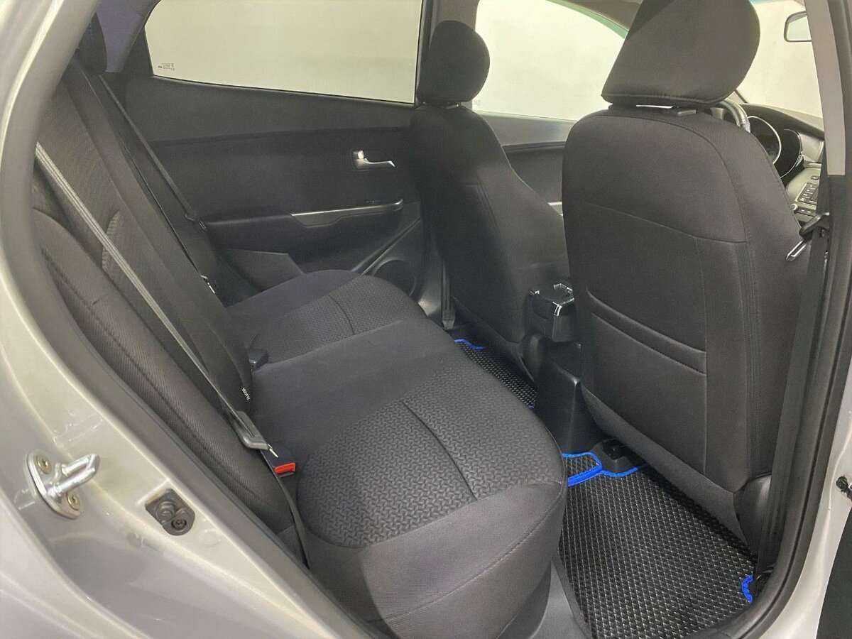 Купить Kia Rio с пробегом. Фото: #14