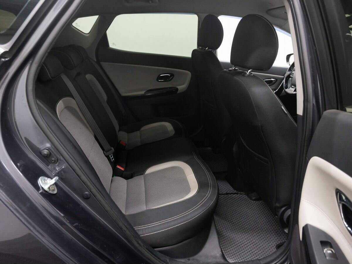 Купить Kia Ceed с пробегом. Фото: #11