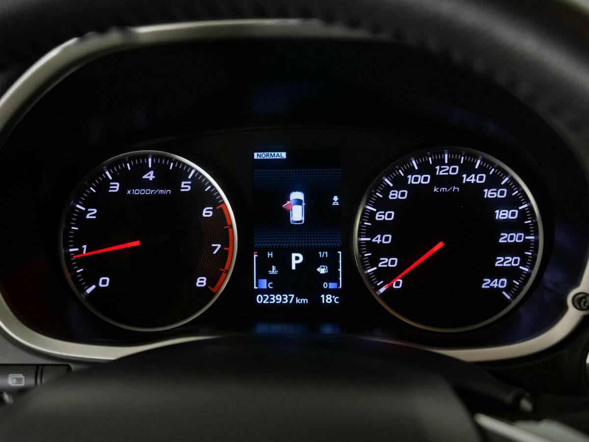 Купить Mitsubishi Eclipse Cross с пробегом. Фото: #11