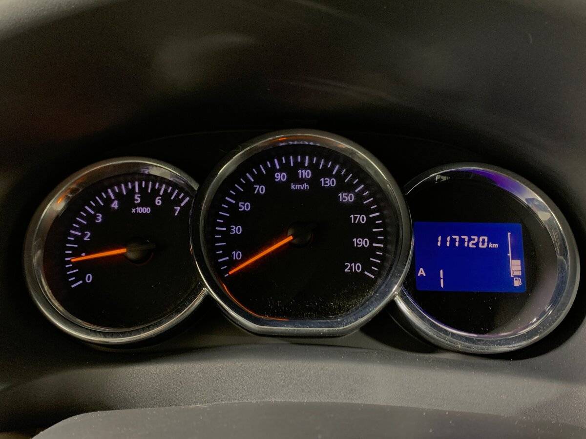 Купить Renault Logan с пробегом. Фото: #13