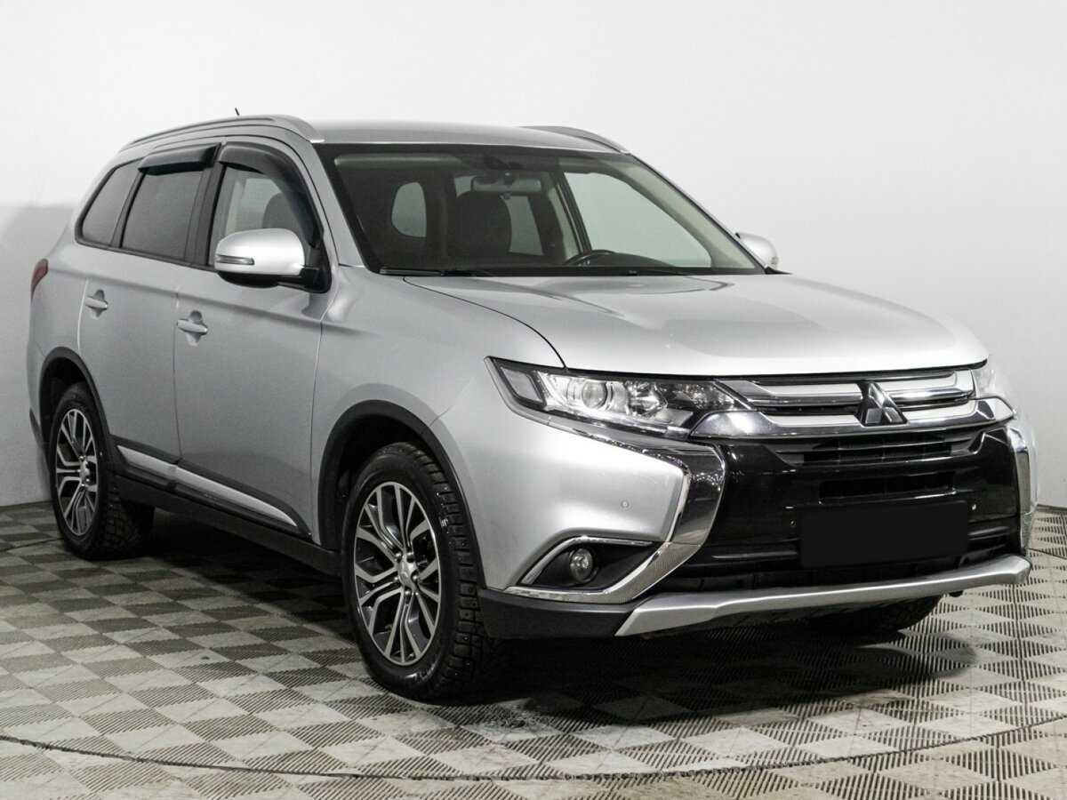 Купить Mitsubishi Outlander с пробегом. Фото: #2