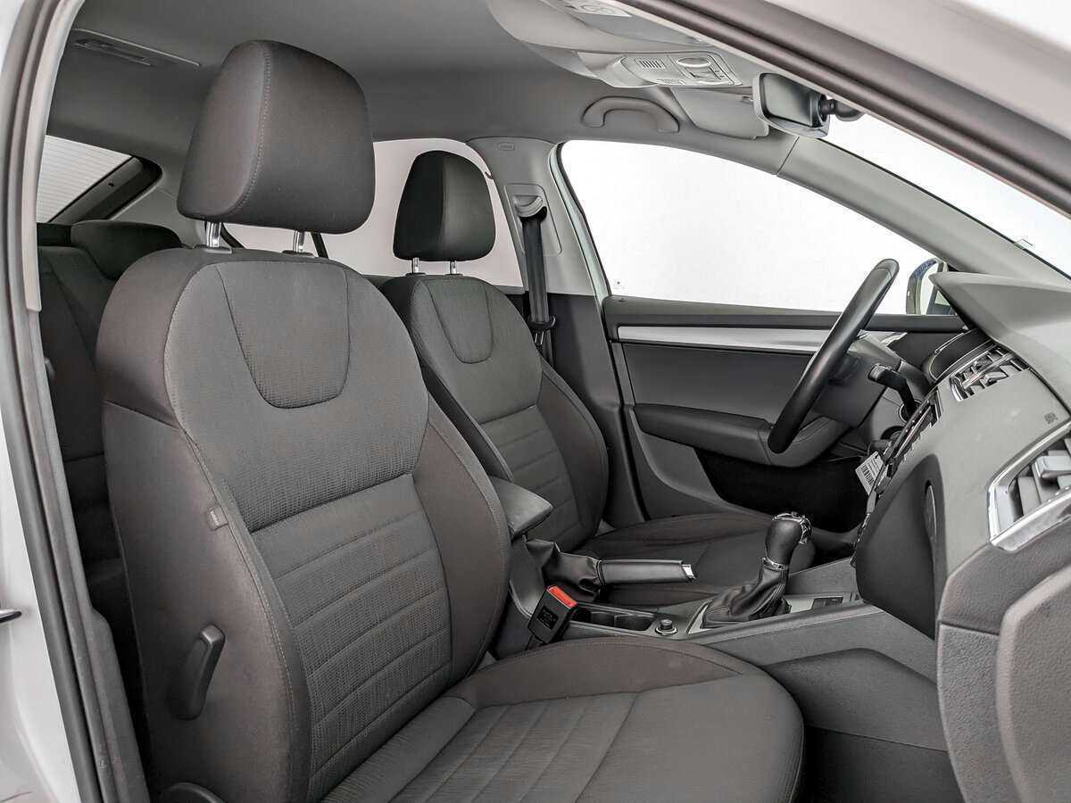 Купить Skoda Octavia с пробегом. Фото: #16