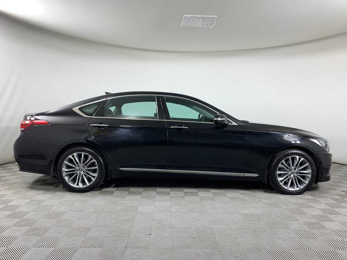 Купить Hyundai Genesis с пробегом. Фото: #3