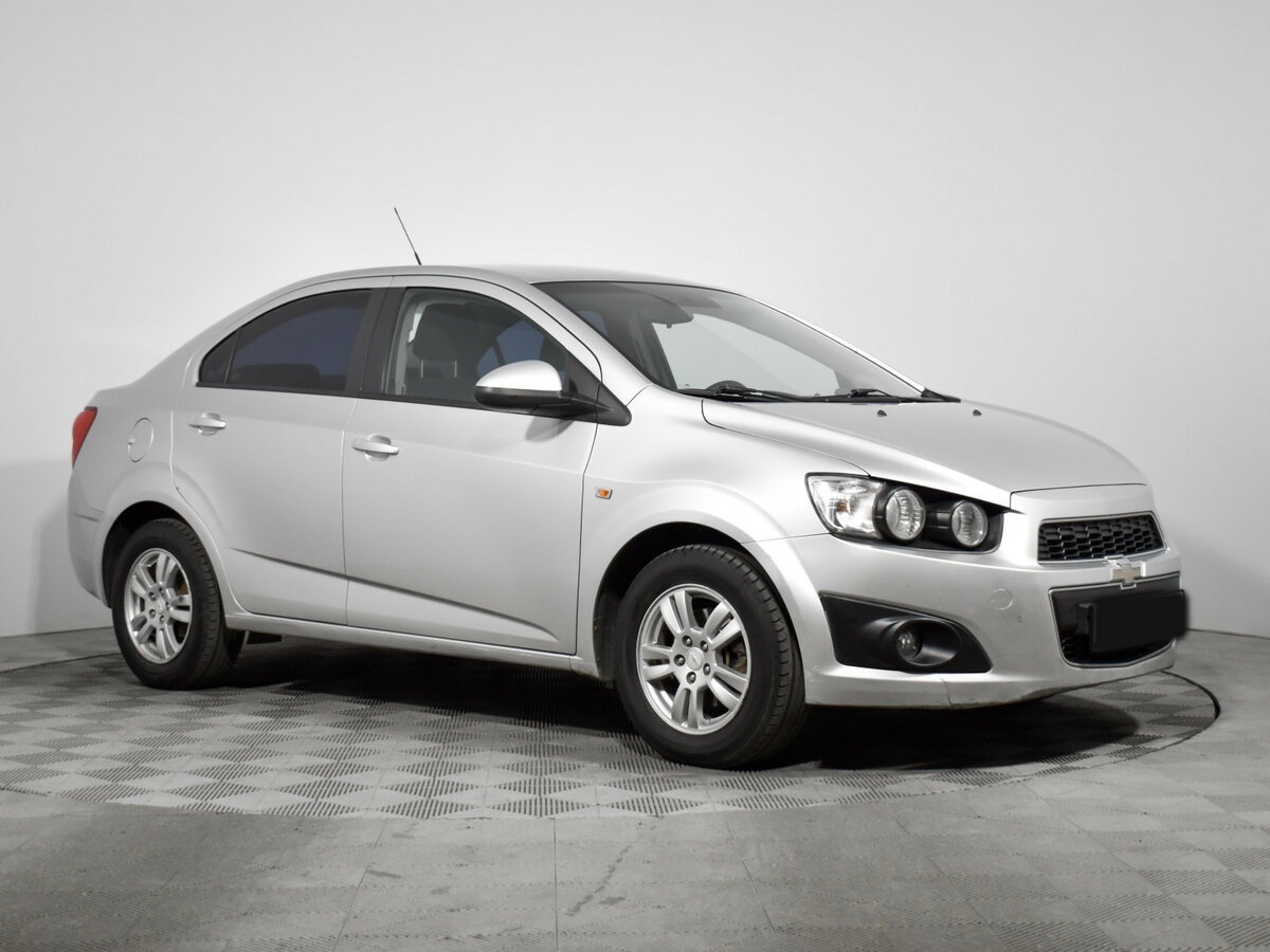 Купить Chevrolet Aveo с пробегом. Фото: #2