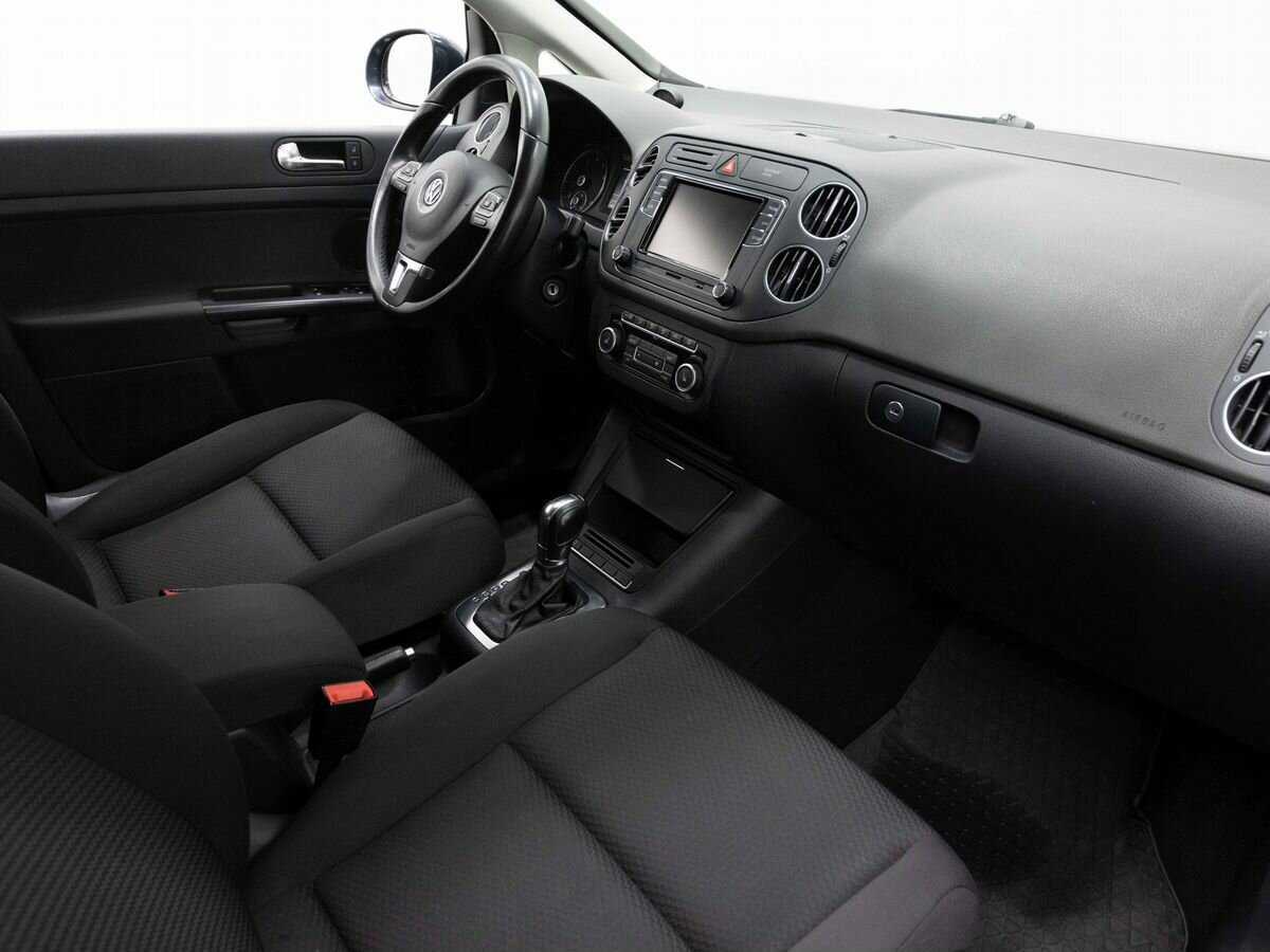 Купить Volkswagen Golf Plus с пробегом. Фото: #11