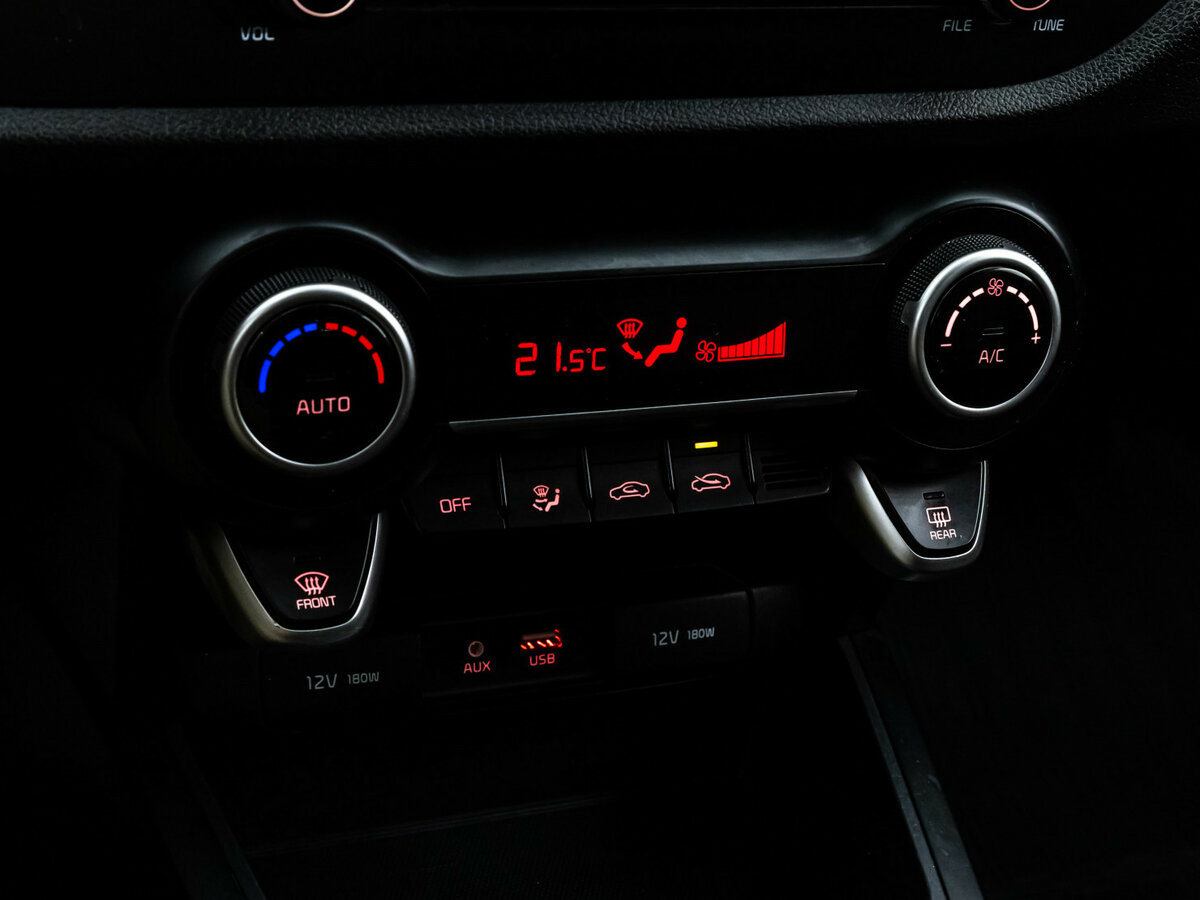 Купить Kia Rio с пробегом. Фото: #10