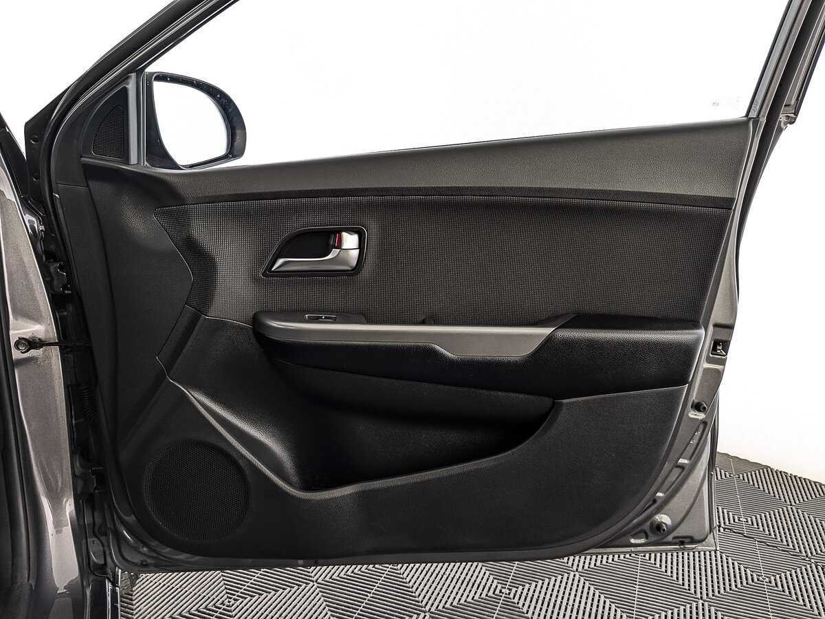 Купить Kia Rio с пробегом. Фото: #22