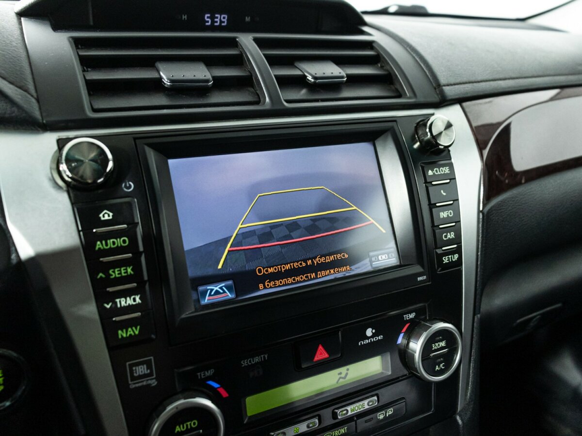 Купить Toyota Camry с пробегом. Фото: #13