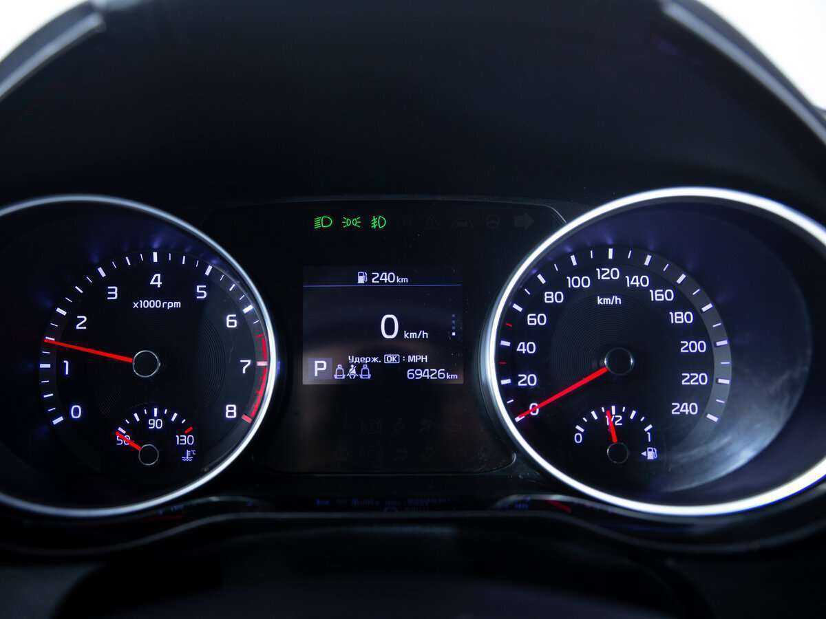 Купить Kia Ceed с пробегом. Фото: #10