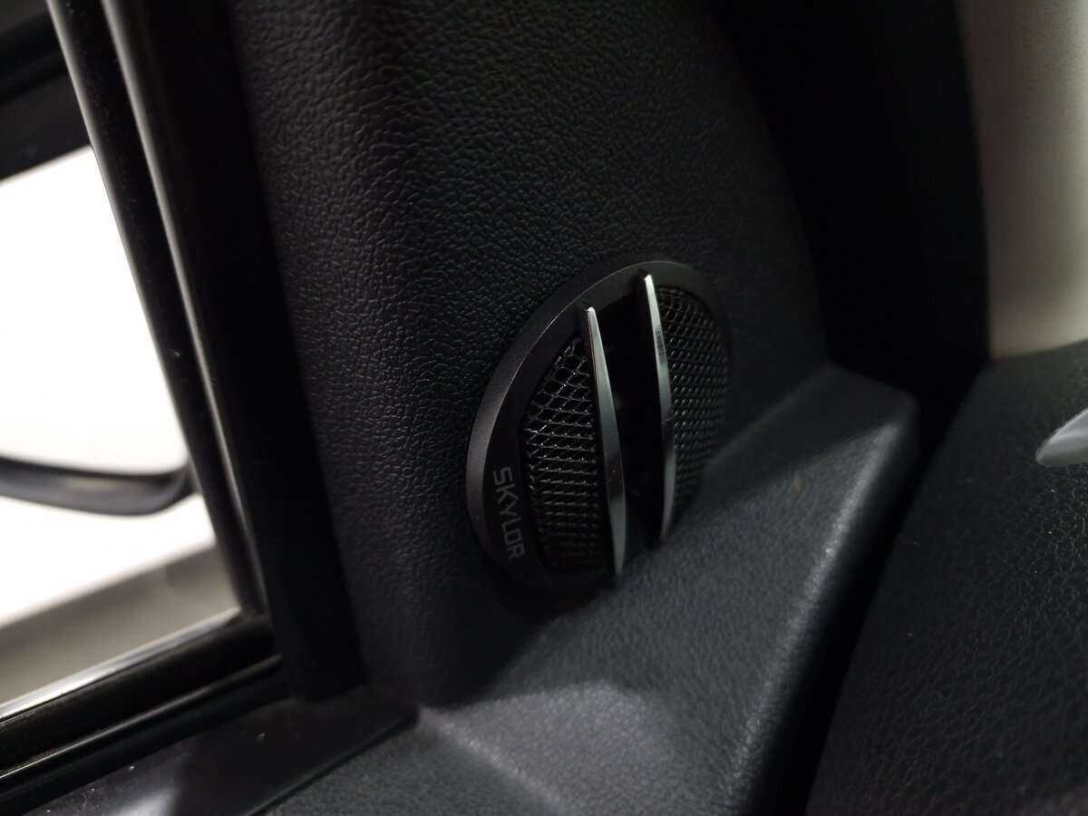 Купить Nissan Terrano с пробегом. Фото: #9