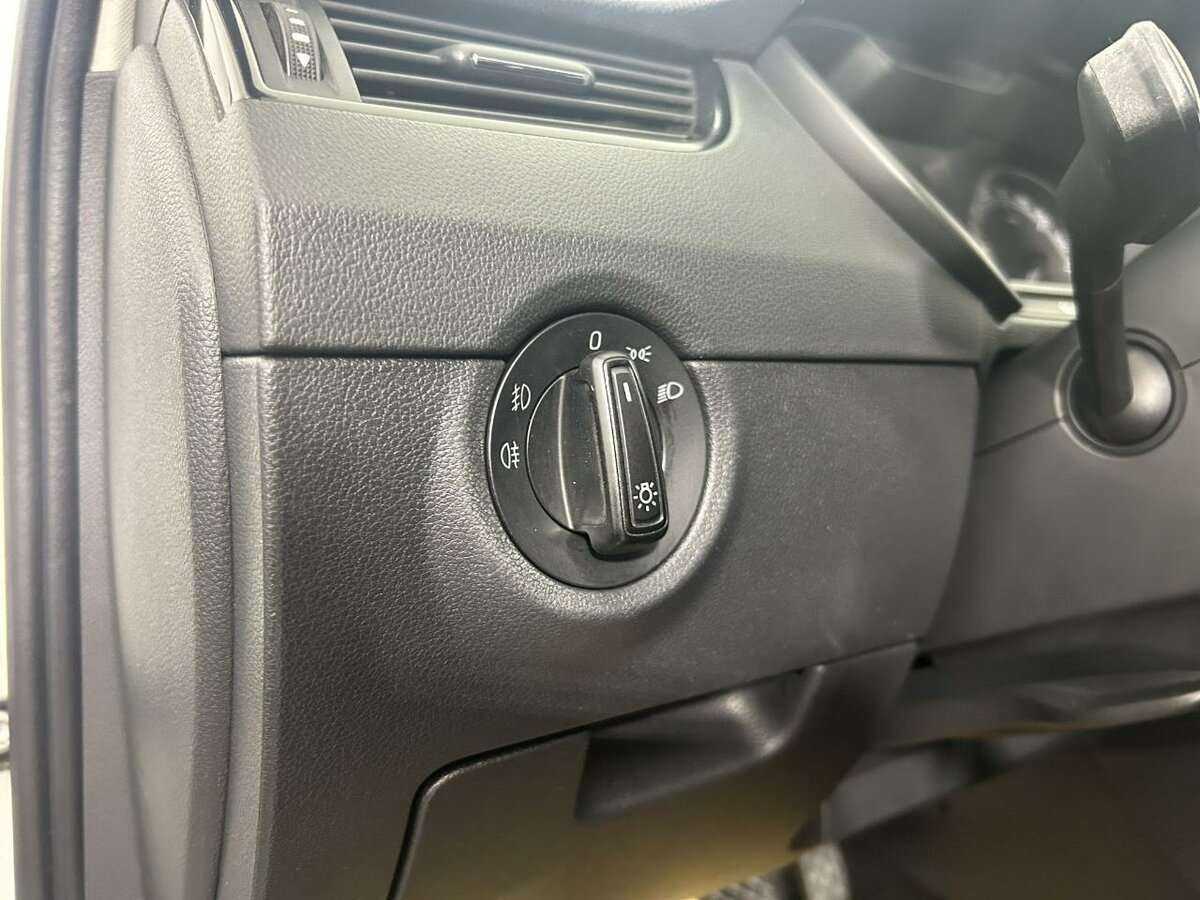 Купить Skoda Octavia с пробегом. Фото: #8