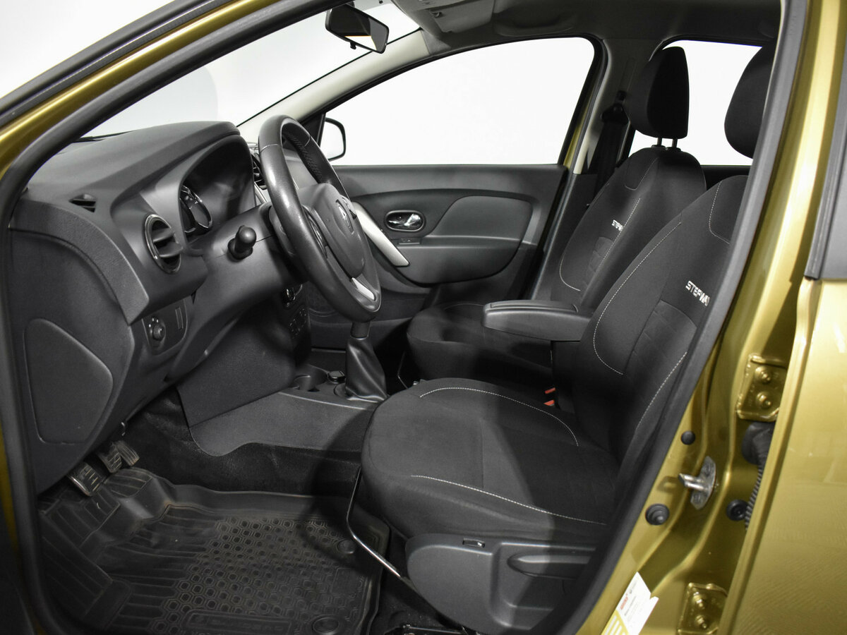 Купить Renault Sandero с пробегом. Фото: #7