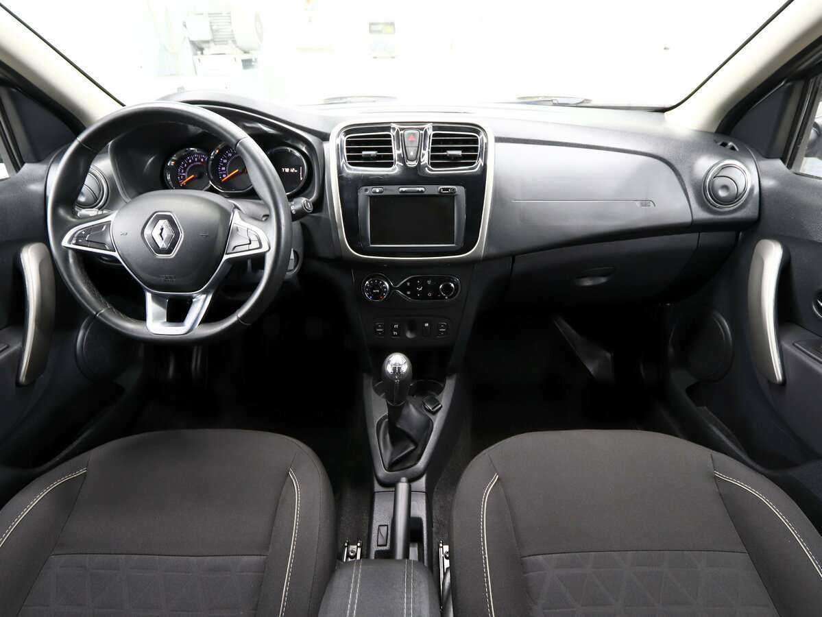 Купить Renault Sandero с пробегом. Фото: #10