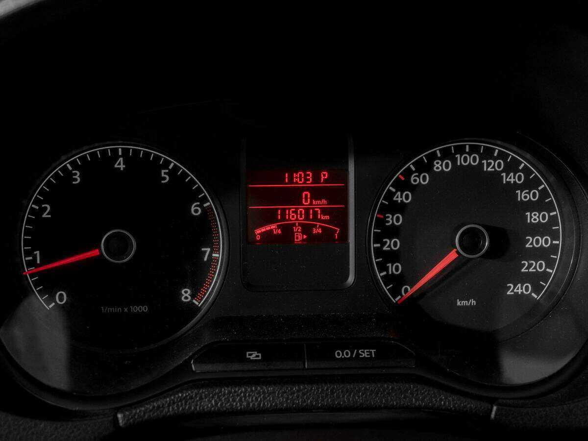 Купить Volkswagen Polo с пробегом. Фото: #10