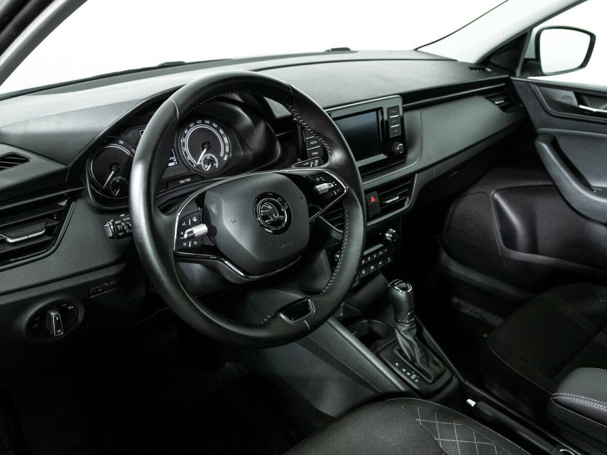 Купить Skoda Rapid с пробегом. Фото: #10