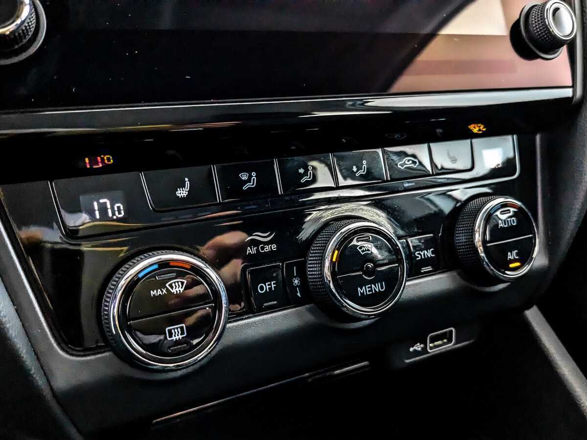 Купить Skoda Octavia с пробегом. Фото: #20