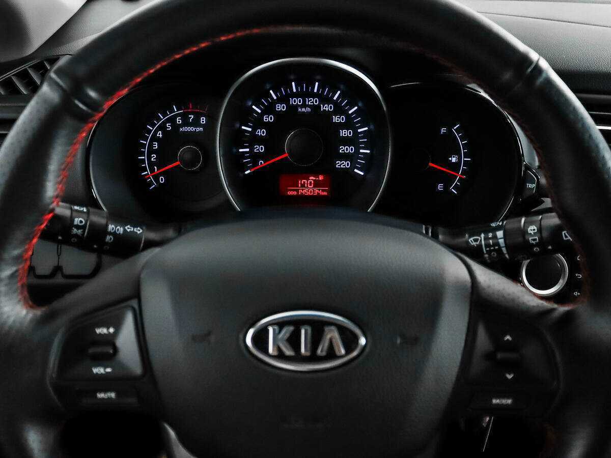Купить Kia Rio с пробегом. Фото: #15