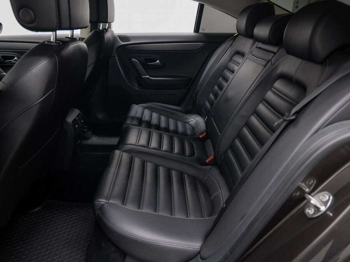 Купить Volkswagen Passat CC с пробегом. Фото: #11