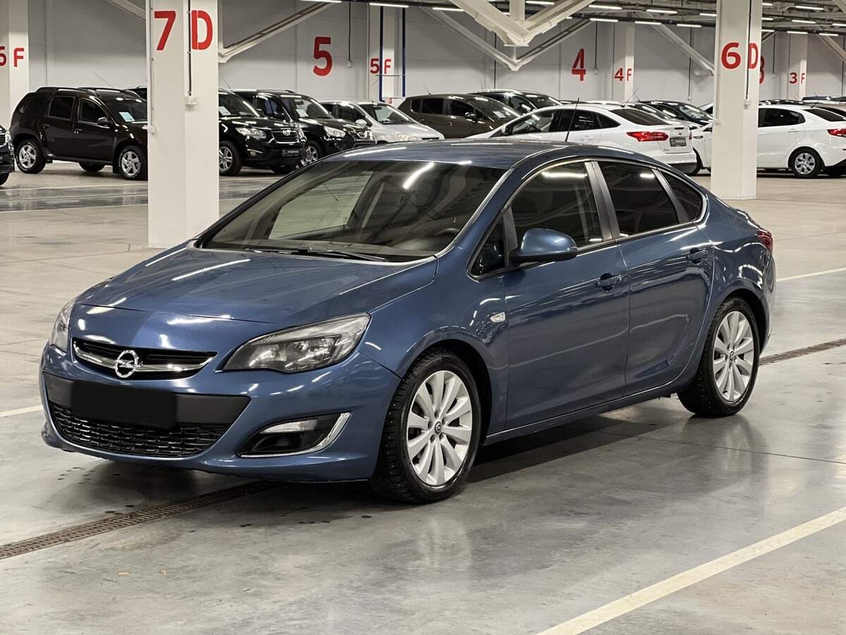 Купить Opel Astra с пробегом. Посмотреть фото