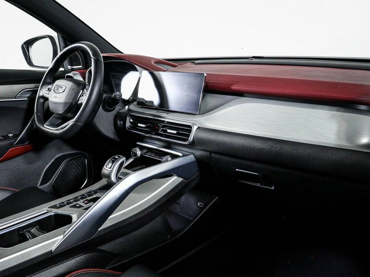 Купить Geely Coolray с пробегом. Фото: #8