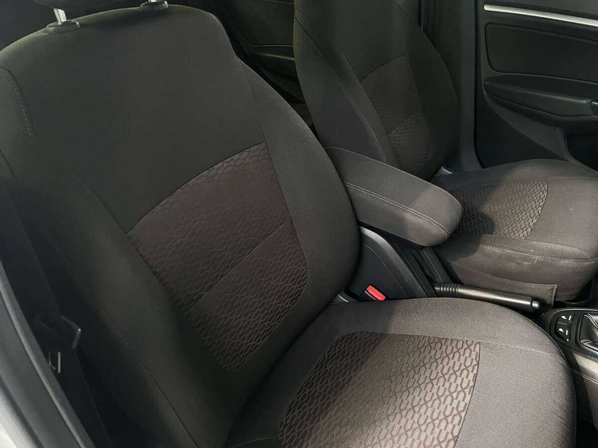 Купить Lada (ВАЗ) Vesta с пробегом. Фото: #17