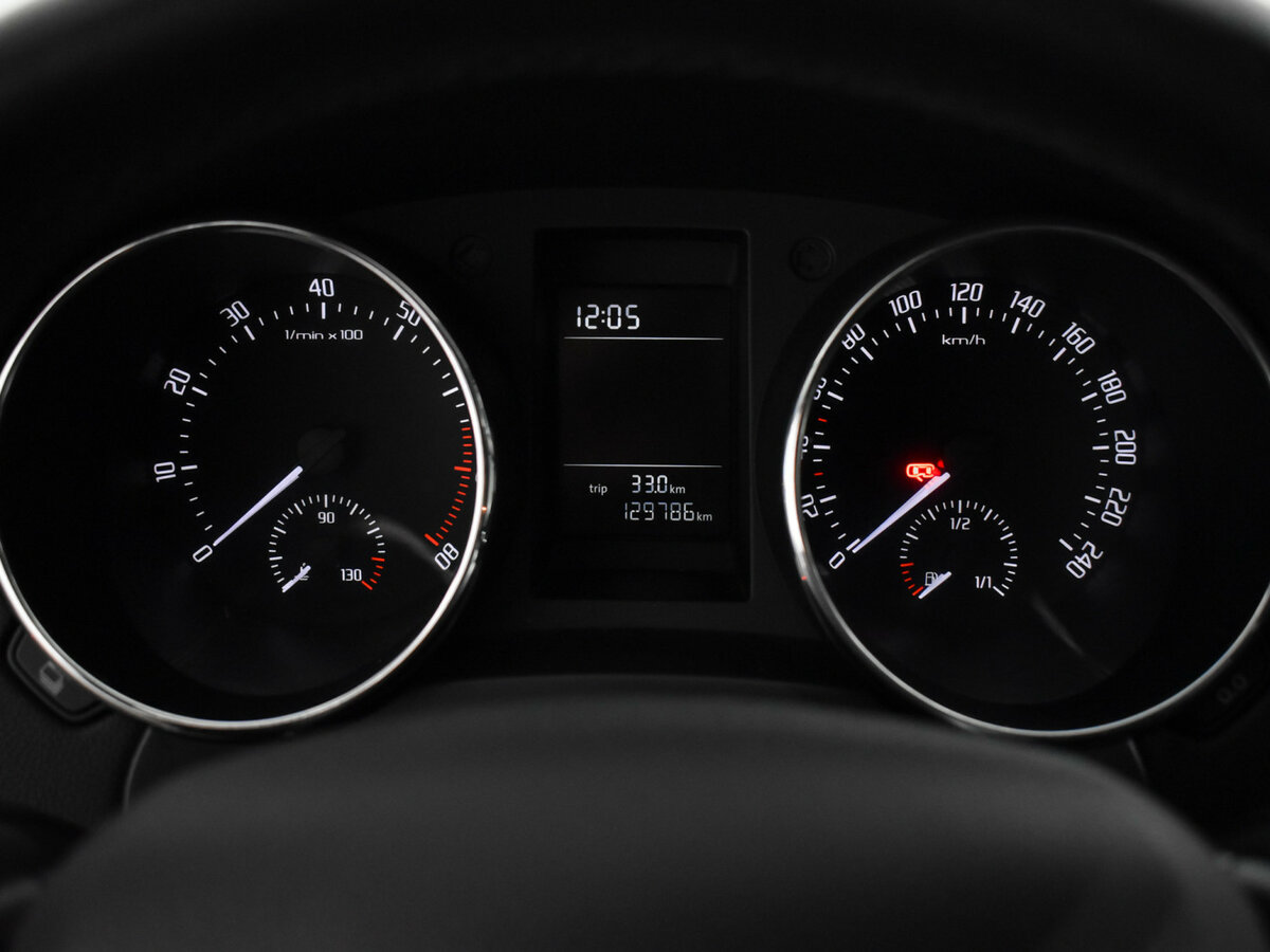 Купить Skoda Yeti с пробегом. Фото: #15