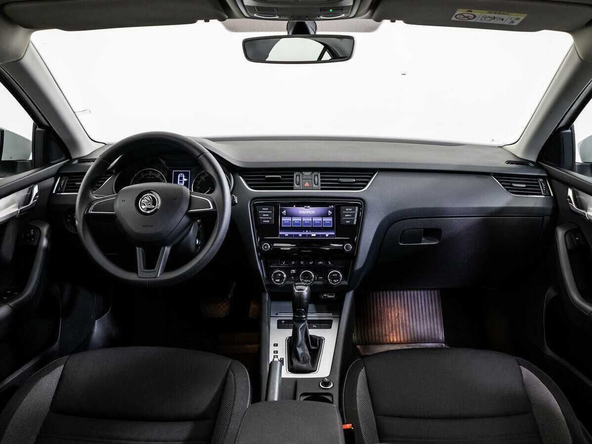 Купить Skoda Octavia с пробегом. Фото: #12