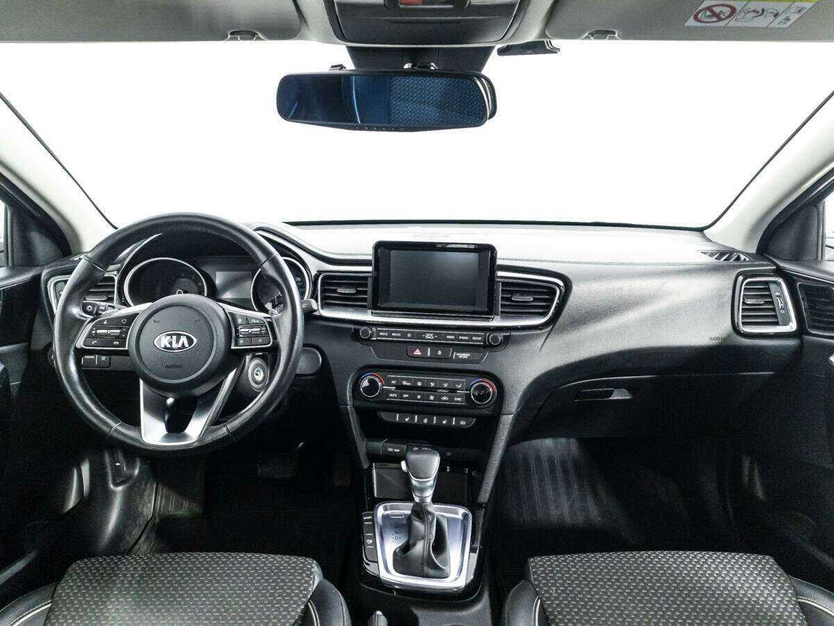 Купить Kia Ceed с пробегом. Фото: #12