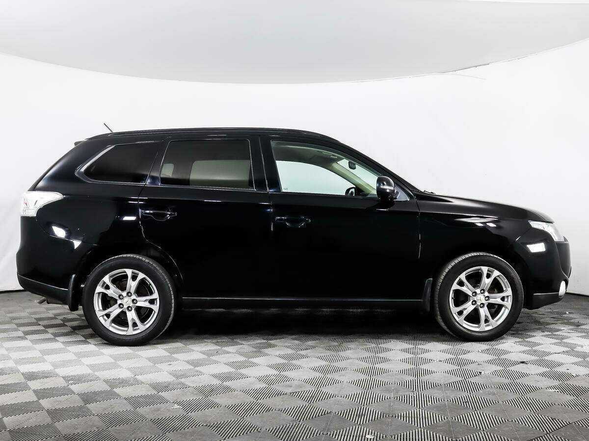 Купить Mitsubishi Outlander с пробегом. Фото: #3