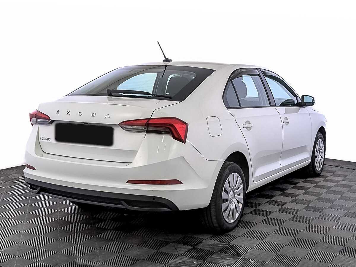 Купить Skoda Rapid с пробегом. Фото: #4