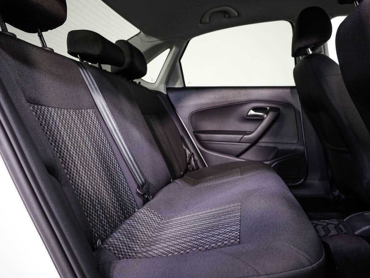 Купить Volkswagen Polo с пробегом. Фото: #10