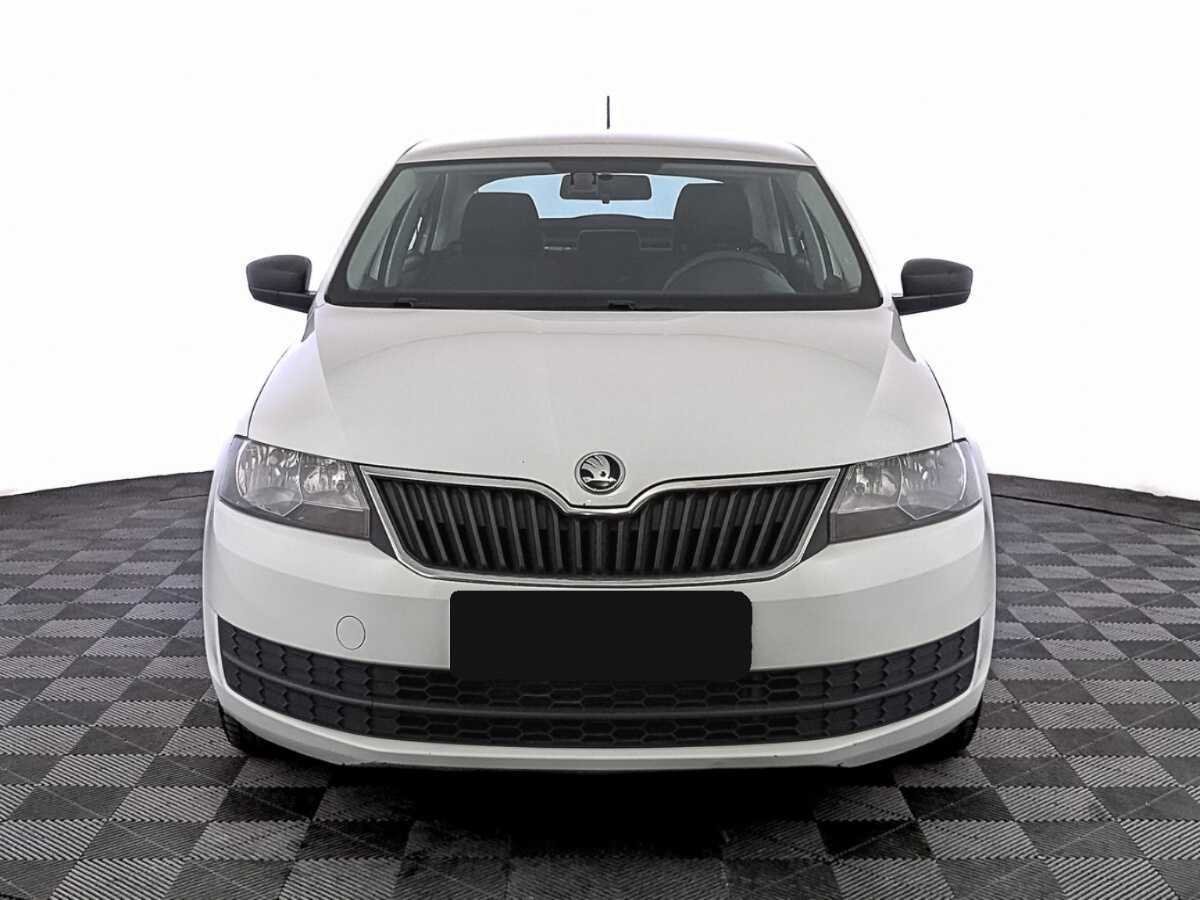 Купить Skoda Rapid с пробегом. Фото: #1