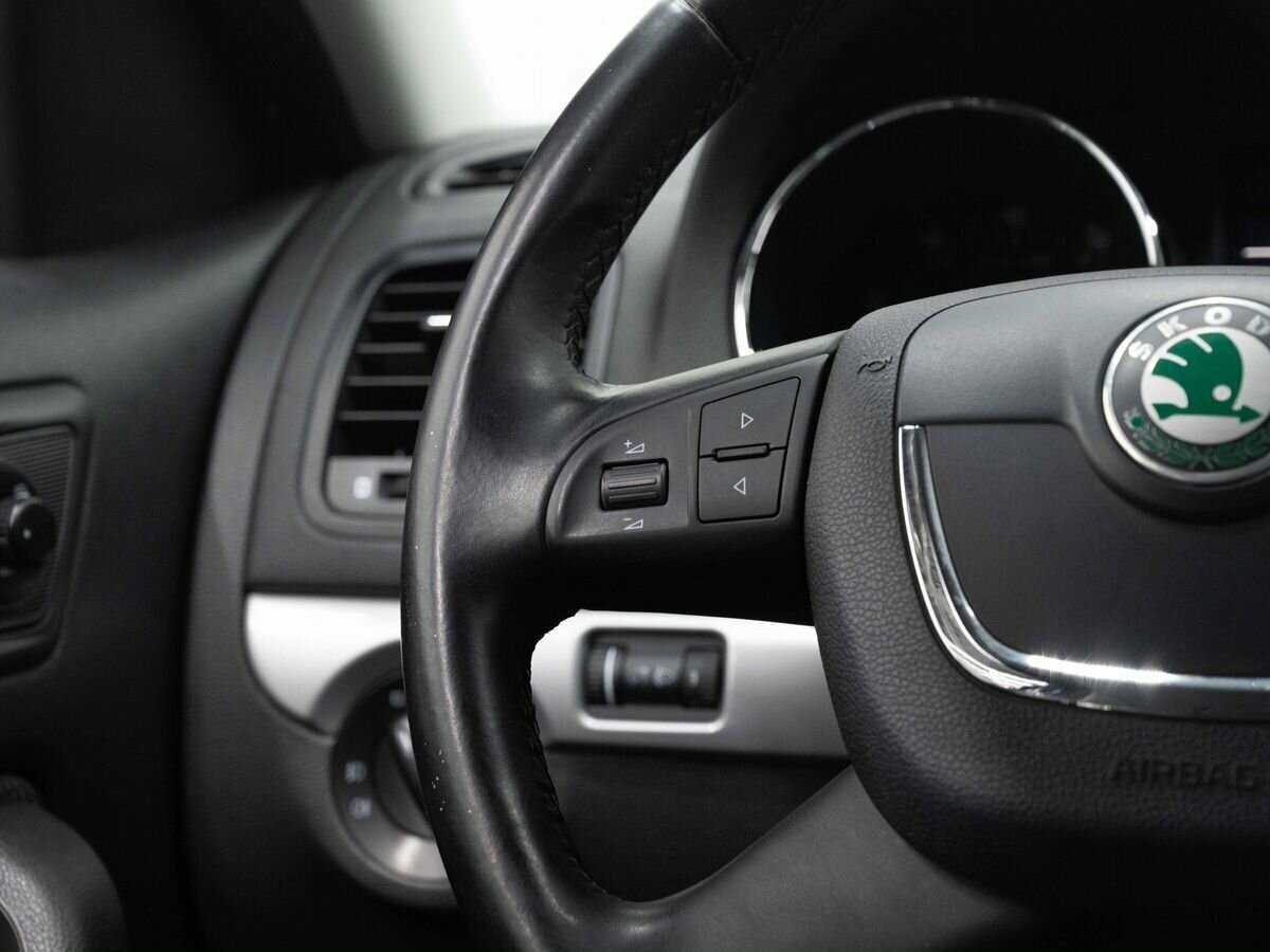 Купить Skoda Yeti с пробегом. Фото: #13