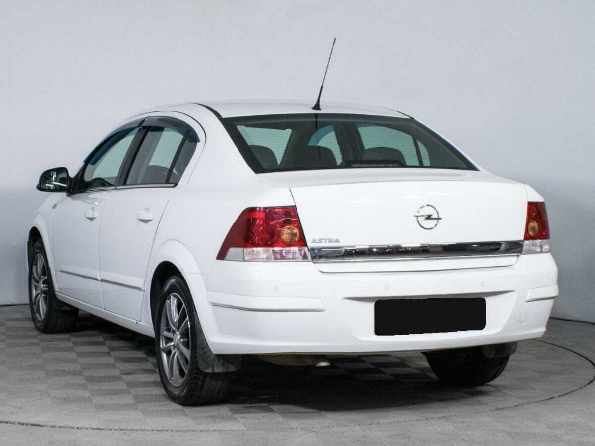 Купить Opel Astra с пробегом. Фото: #6