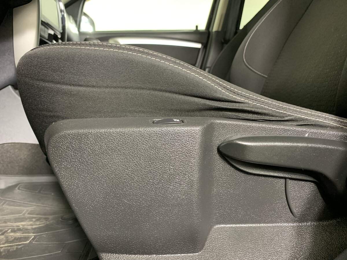 Купить Nissan Terrano с пробегом. Фото: #12