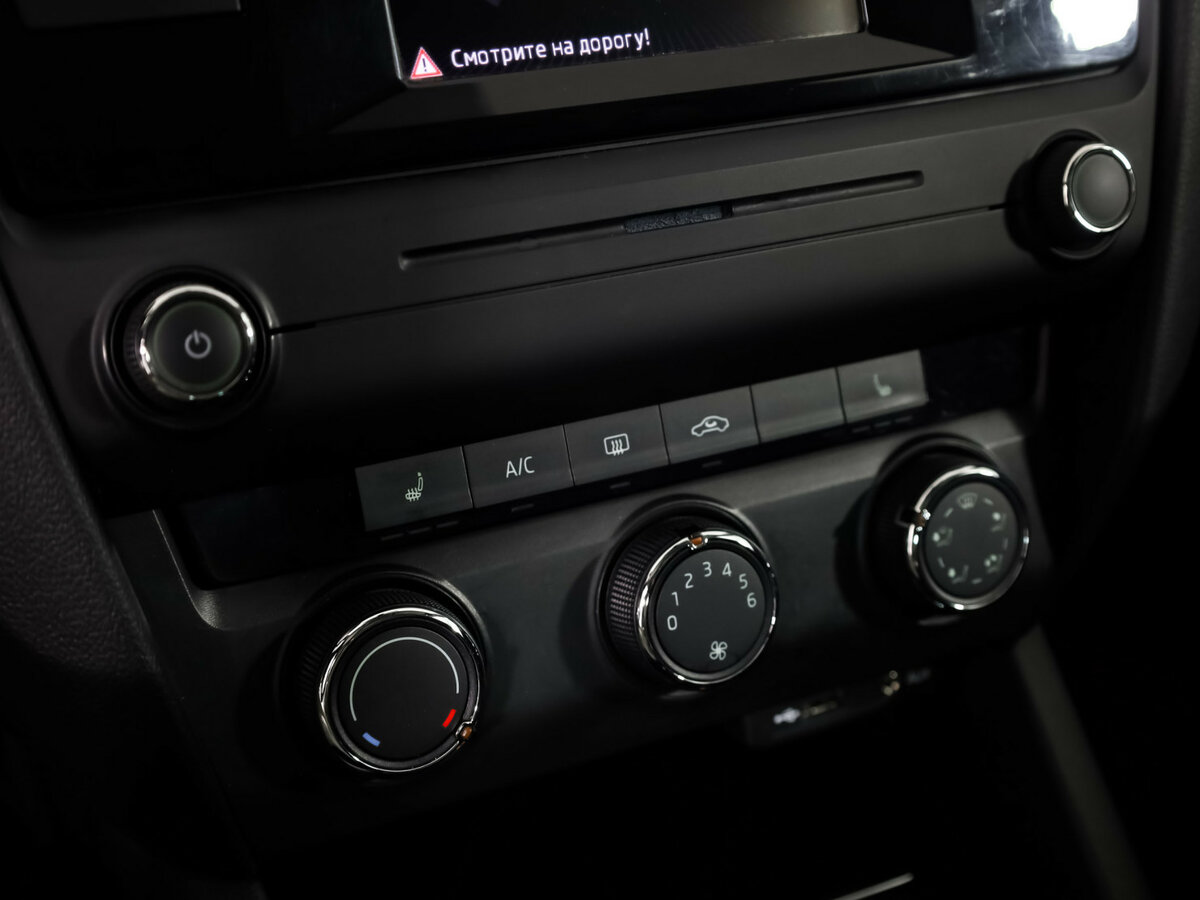 Купить Skoda Octavia с пробегом. Фото: #15