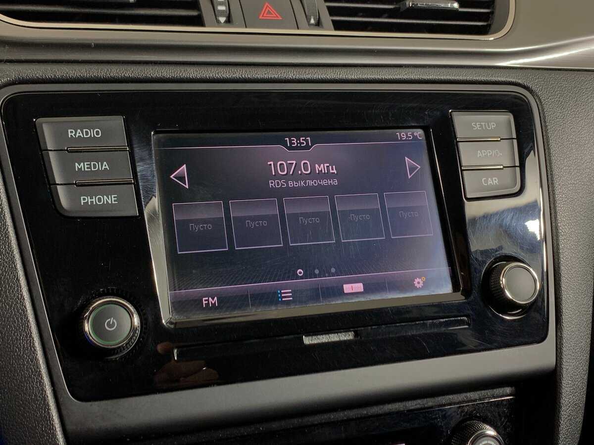 Купить Skoda Rapid с пробегом. Фото: #15