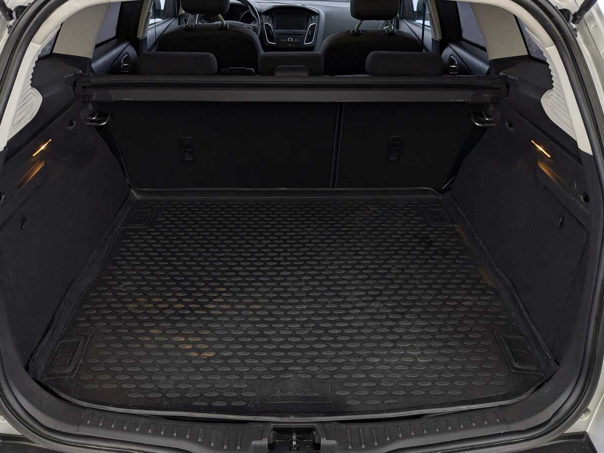 Купить Ford Focus с пробегом. Фото: #9