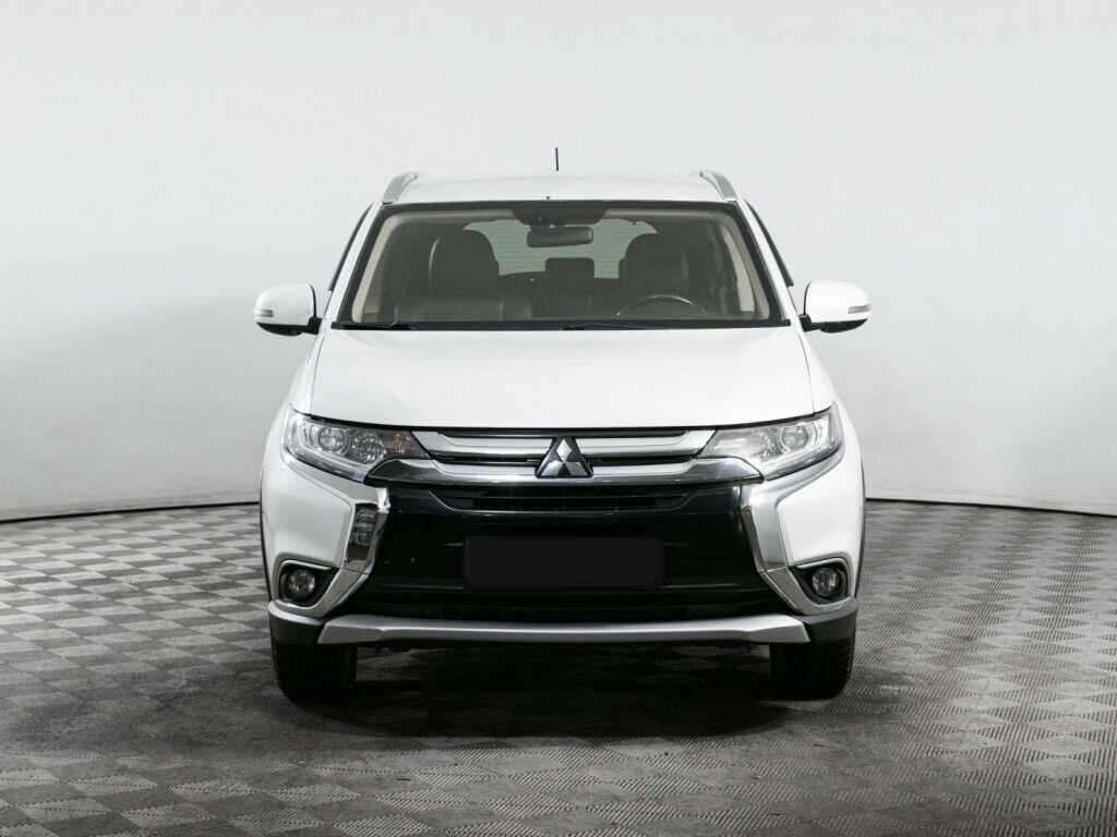 Купить Mitsubishi Outlander с пробегом. Фото: #1
